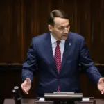 Сікорський: Ми мали запровадити санкції, але замість цього отримали Аляску
