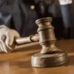 Чоловіка, який напав на неповнолітнього в автобусі в Івано-Франківську, затримали