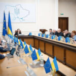 Плюс 50% для вчителів, 35 тисяч для лікарів та подвійні…