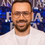 Вони знову на піку моди: дизайнер назвав головні тренди верхнього…