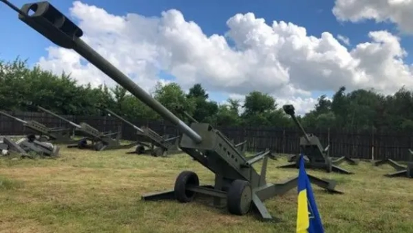 Імітації гаубиць M777 