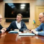 Стармер, Макрон і Мерц домовилися про використання заморожених російських активів…