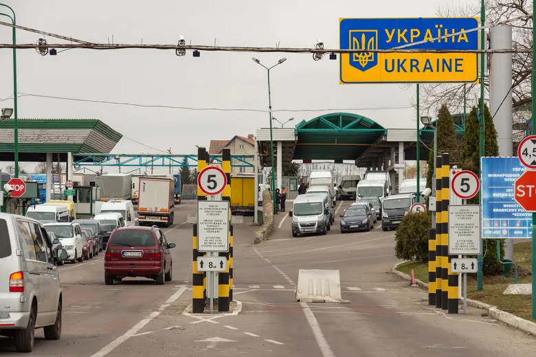Без штампів: на кордоні з ЄС поступово впроваджується нова система обліку