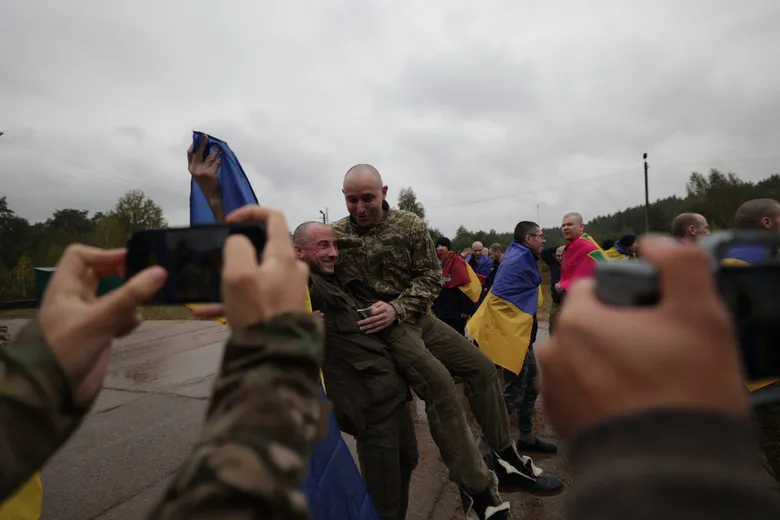 Україна та Росії  обмінялися полоненими військовими. Повернули і цивільних – фото