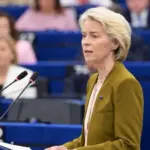 Урсула фон дер Ляєн пережила два голосування за вотум недовіри…