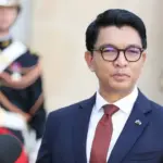 Президента Мадагаскару вивезли з країни військовим літаком на тлі протестів…