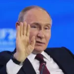 Колишній директор ЦРУ: Путін поводиться як дворічна дитина, і йому…