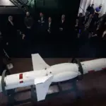 Міністерство оборони показало нову ракету, яку прозвали “Пухлий Нептун”: ймовірні…