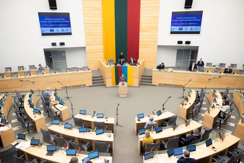 У Литві партія незадоволена прапором України в Сеймі. У парламенті порадили 