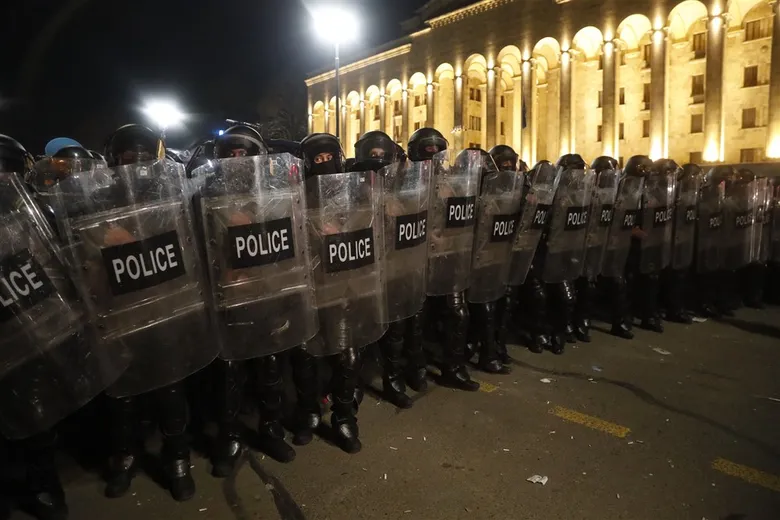 У Грузії під час акцій протестів затримали 36 людей, кількість може ще збільшитися