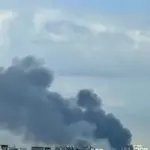 Львів у диму після російського обстрілу: мешканців просять зачинити вікна…
