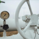 Європарламент прискорює відхід від російської нафти і газу — ЗМІ