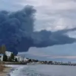 Пожежа на нафтовому терміналі у Феодосії триває після атаки БПЛА:…