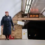 Рух транспорту на “червоній” гілці київського метрополітену обмежено: названо станції
