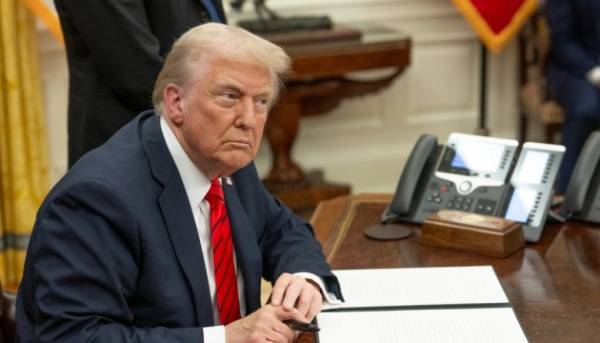 Трамп інвестував в боргові цінні папери Netflix і Warner Bros. після повідомлення&hellip;