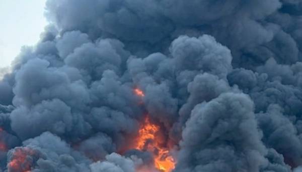 Оборонці поцілили у російський арсенал дронів і нафтову базу “Хохольська”&hellip;