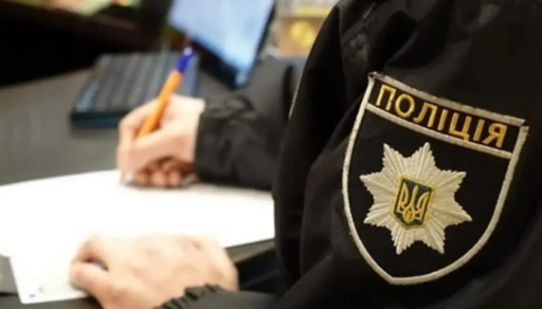 Столична поліція зловила 23-річного мешканця Києва за вимагання у відомої української артистки.