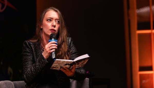 Українська поетеса Юлія Мусаковська отримала відзнаку The Asian Prize for Poetry-2025