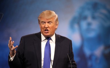 Публічна суперечка між Трампом і Клуні.