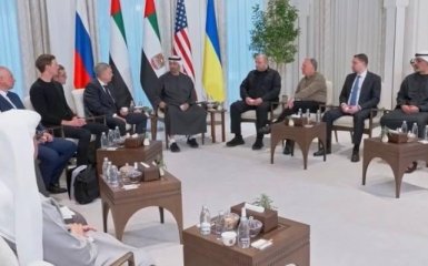 Зустріч України, США та Росії в Абу-Дабі: конфіденційні подробиці від джерел.
