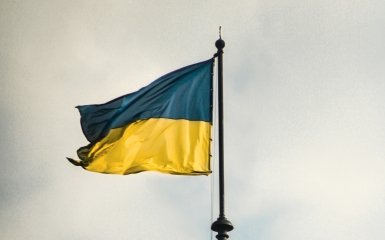Чехи переважно схиляються до продовження допомоги Україні з боку уряду.