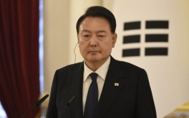 Змова з метою перевороту: Колишньому лідеру Південної Кореї призначено пожиттєве.