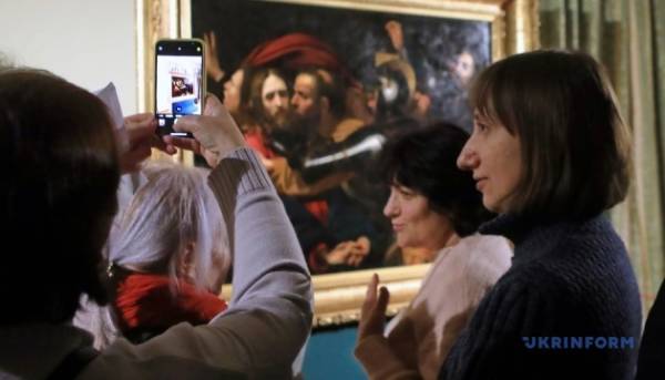 В Софії Київській виставили врятоване полотно «Поцілунок Іуди»,&hellip;