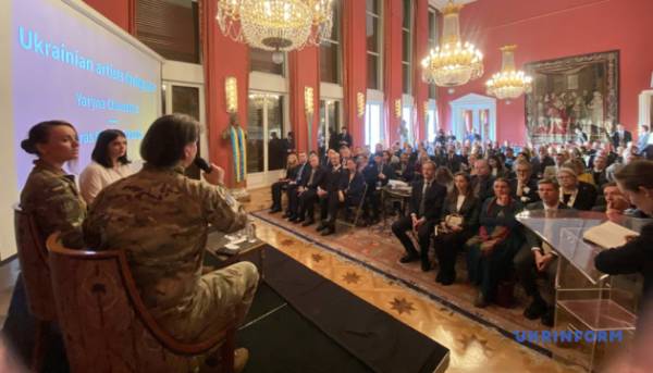 Анкара приймала обговорення “Українські артисти в часи війни”.