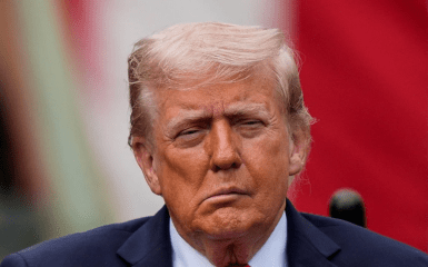 Трамп: Росія прагне до миру з Україною через угоду.