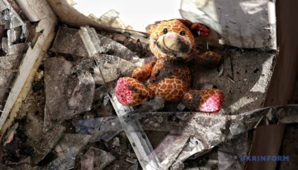 Війна в Україні: 684 дитячі смерті, констатує Зеленська