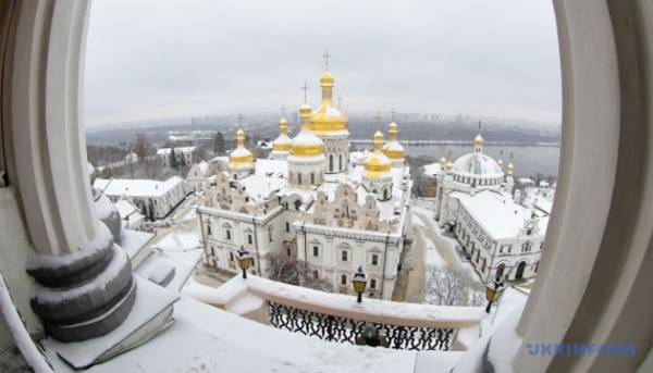 У Києво-Печерській лаврі на День молитви відчинили для відвідувачів Малі печери.