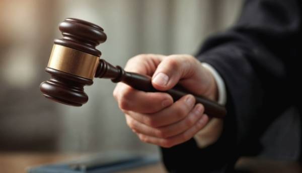 Київський суд продовжив арешт білоруській репортерці, обвинуваченій у шпигунській діяльності.