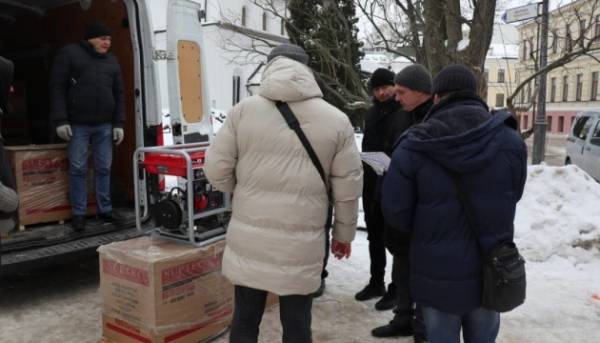 “Тепло для України”: культурні осередки забезпечені технікою за сприяння Литви.