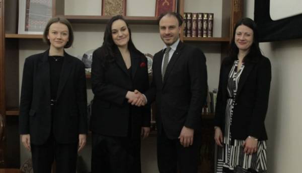 Бережна обговорила з чеським послом підтримку українських ініціатив в Європі.