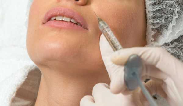 Ін'єкції для щільності шкіри: чим відрізняються процедури та кому вони не підходять