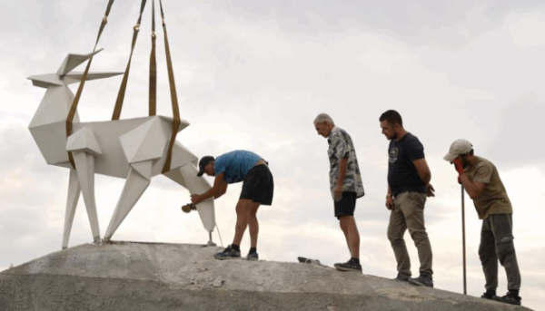 На Венеційській бієнале Україна покаже скульптуру «Олень» із Покровська.