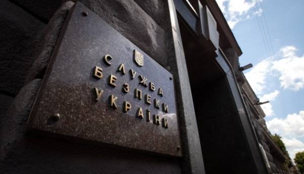 СБУ висунула обвинувачення двом російським наглядачам в’язниць за знущання з українських бранців