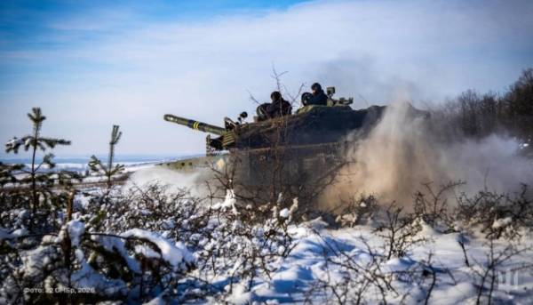 Бої на фронті: 40 сутичок зранку, Покровський – найпекельніший.