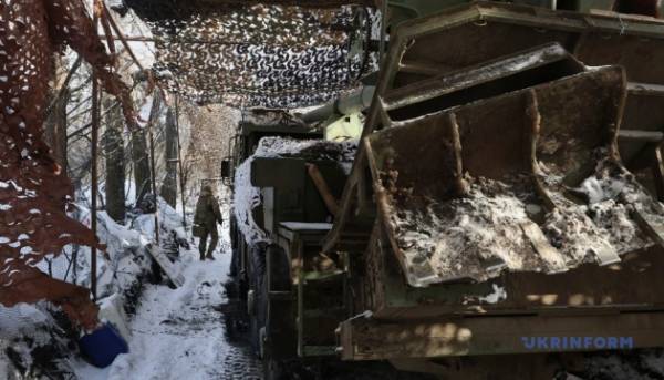 На передовій зранку – 115 боєзіткнень, найбільш напружена ситуація на&hellip;