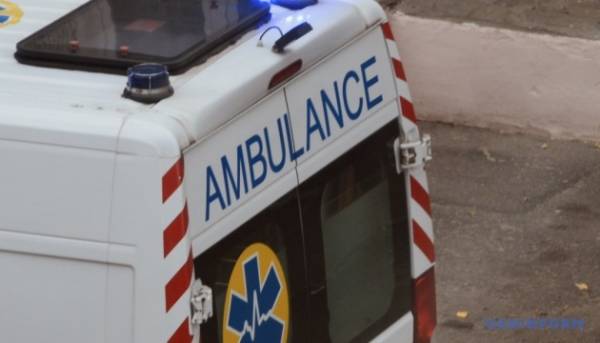 Запоріжжя: троє травмованих, житло зруйновано атакою дрона.