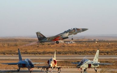 Ізраїль здійснив велику атаку на ключові іранські об’єкти протиповітряної оборони.