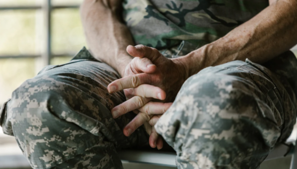 Для ветеранів: безоплатне лікування залежностей, деталі програми