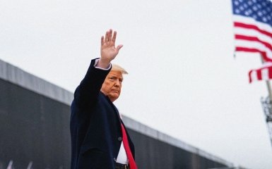 Трамп стверджує про відвернення ядерної загрози для України.