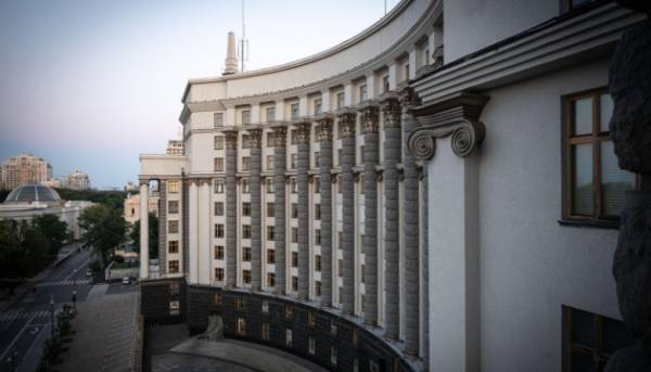 Стартував конкурс на здобуття урядової відзнаки за внесок молоді у розвиток України.