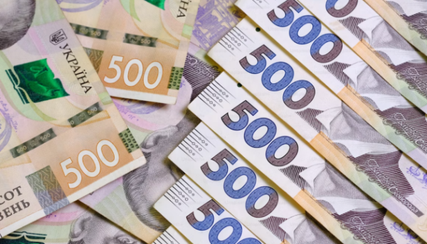 Україна впровадила програму нульових кредитів для переселенців внаслідок кризових обставин.