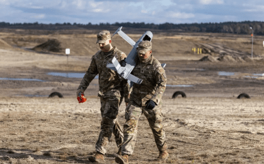 Десять тисяч антидронових БПЛА, створених для України, перекинуті США на Середній Схід.