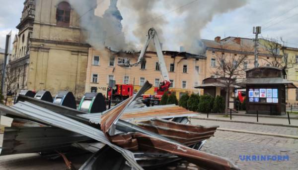 Українське МЗС висловило критику щодо заяви ЮНЕСКО стосовно атаки на Львів.