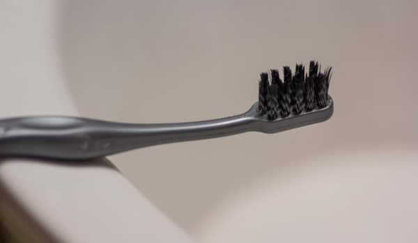 Найкращі зубні щітки обрали читачі Клео.ру у рамках…