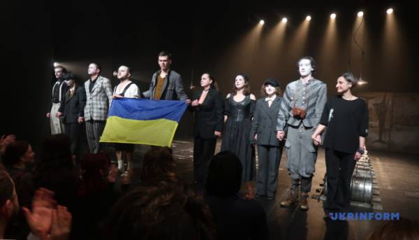 У Празі презентували українську постановку «Брехт. Кабаре»
