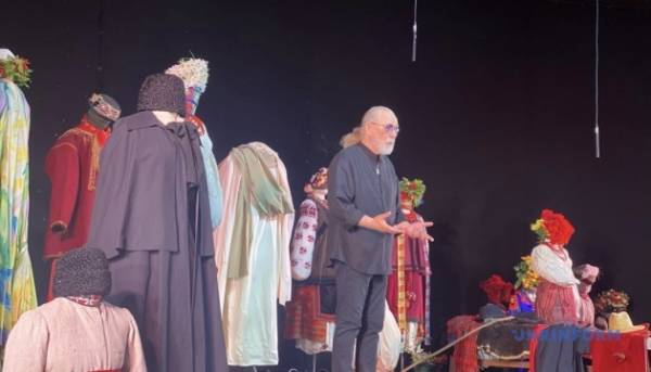 Театральна вистава Івана Бернацького “Сповідь” у Нью-Йорку.